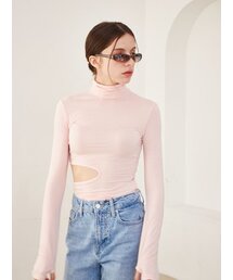 ALLINCOMPLETE（オールインコンプリート）の「カットアウトタートルネックTシャツ（ライトピンク）（Tシャツ/カットソー）」