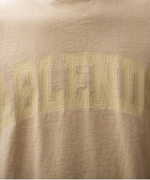 A blends(エイブレンズ)の「A blends 製品染めカレッジロゴプリントTシャツ(Tシャツ/カットソー・メンズ・グレー/ブラック/ベージュ・MEDIUM/LARGE/X-LARGE)」の16枚目の写真