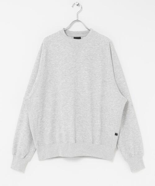 URBAN RESEARCH(アーバンリサーチ)の「DAIWA PIER39 TECH SWEAT CREW FREEDOM SLEEVE(スウェット・メンズ・スミクロ/グレー・MEDIUM/LARGE/SMALL/X-LARGE)」の1枚目の写真