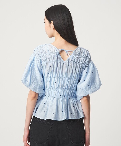 EMMEL REFINES（エメルリファインズ）の「＜EMMEL REFINES＞EM ハートシシュウ シャーリング ブラウス（シャツ/ブラウス・レディース・ライトブルー/ブラック/ライム・FREE）」の21枚目の写真