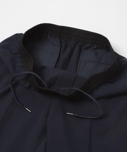 ITEMS URBANRESEARCH(アイテムズ アーバンリサーチ)の「『撥水/防汚/接触冷感』多機能 ウエスト切替 イージーパンツ(楽着シリーズ)(その他パンツ・メンズ・チャコールグレー/ネイビー/ベージュ・MEDIUM/LARGE)」の9枚目の写真