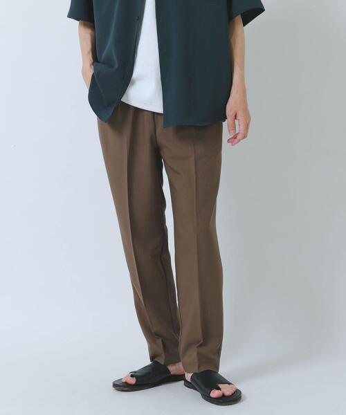 ITEMS URBANRESEARCH(アイテムズ アーバンリサーチ)の「『撥水/防汚/接触冷感』多機能 ウエスト切替 イージーパンツ(楽着シリーズ)(その他パンツ・メンズ・チャコールグレー/ネイビー/ベージュ・MEDIUM/LARGE)」の16枚目の写真