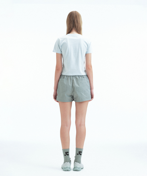 Rest&Recreation(レストアンドレクリエーション)の「BASIC LOGO T-SHIRT - LIGHT BLUE(Tシャツ/カットソー・レディース・その他・ONE)」の5枚目の写真