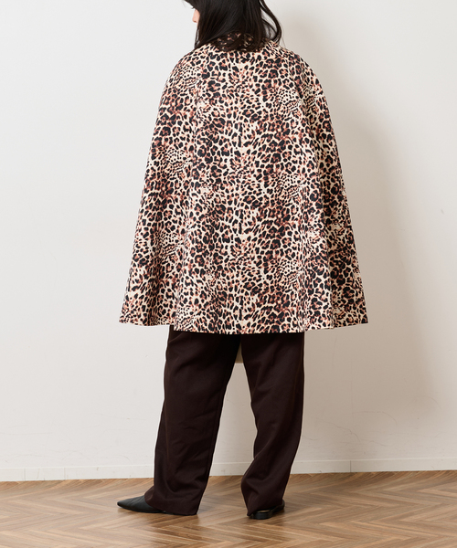 Bonum(ボナム)の「LEOPARD CAPE SPRING コート(ポンチョ・レディース・ブラウン・FREE)」の6枚目の写真
