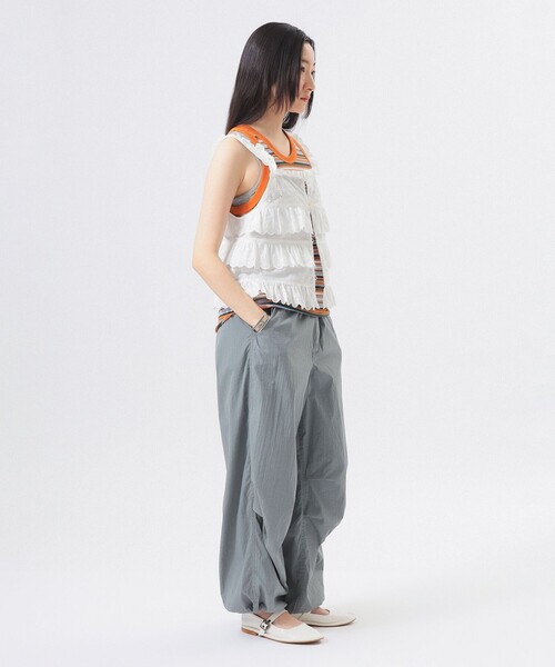 BEAMS BOY（ビームスボーイ）の「カットワーク キャミソール（シャツ/ブラウス・レディース・ブラック/オフホワイト・1/2）」の5枚目の写真
