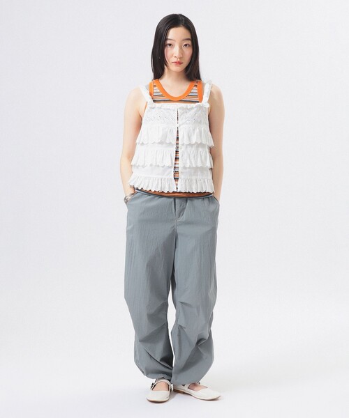 BEAMS BOY（ビームスボーイ）の「カットワーク キャミソール（シャツ/ブラウス・レディース・ブラック/オフホワイト・1/2）」の6枚目の写真