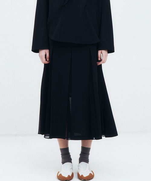 LE CIEL BLEU(ルシェルブルー)の「プリーテッドスカートwシアーディティール / Pleated Skirt w/Sheer Detail(スカート・レディース・ブラック/グレー・34/36/38)」の8枚目の写真