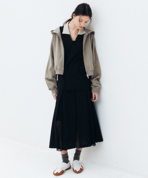 LE CIEL BLEU(ルシェルブルー)の「プリーテッドスカートwシアーディティール / Pleated Skirt w/Sheer Detail(スカート・レディース・ブラック/グレー・34/36/38)」の3枚目の写真