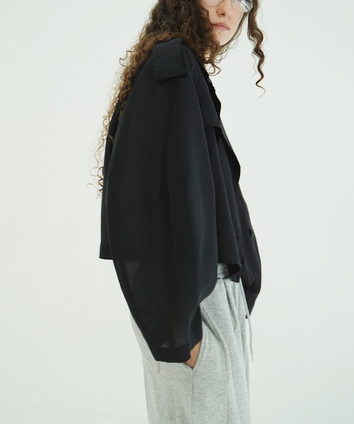 CLANE（クラネ）の「SHEER SHORT TRENCH JACKET（トレンチコート・レディース・アイボリー/ブラック・1）」の11枚目の写真