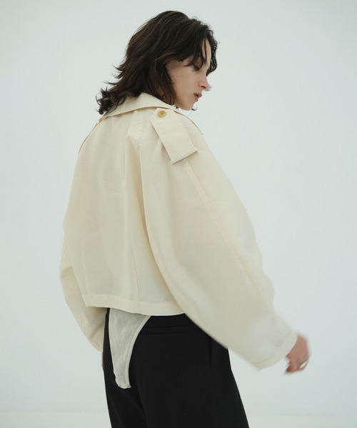 CLANE（クラネ）の「SHEER SHORT TRENCH JACKET（トレンチコート・レディース・アイボリー/ブラック・1）」の6枚目の写真