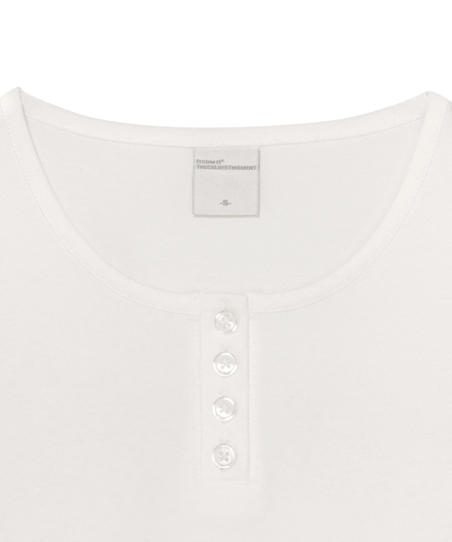 THECOLDESTMOMENT(ザコールデストモーメント)の「(w) TCM henley neck three-quarter sleeve (white)(Tシャツ/カットソー・レディース・その他・SMALL/MEDIUM)」の4枚目の写真