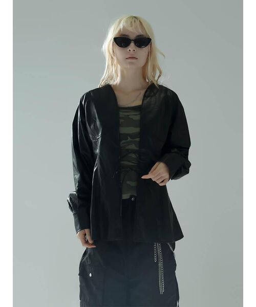 :ETHROF(イーサオブ)の「FAUX LEATHER RIBBON DETAIL BLOUSE(シャツ/ブラウス・レディース・ブラック・MEDIUM)」の2枚目の写真