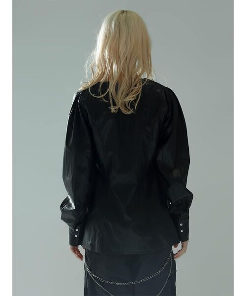 :ETHROF(イーサオブ)の「FAUX LEATHER RIBBON DETAIL BLOUSE(シャツ/ブラウス・レディース・ブラック・MEDIUM)」の11枚目の写真