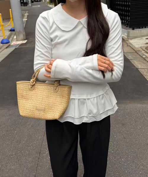 mebole(メボレ)の「Round Collar Frill Top(Tシャツ/カットソー・レディース・ブラック/ホワイト・FREE)」の6枚目の写真