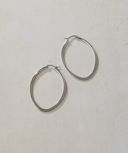 ear PAPILLONNER(イアパピヨネ)の「《金属アレルギー対応/ステンレス》マーキスフープピアス(ピアス(両耳用)・レディース・シルバー/ゴールド・FREE)」の3枚目の写真