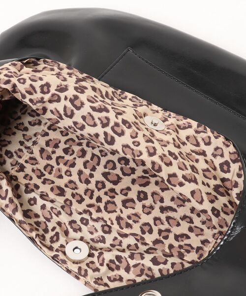 UP START（アップスタート）の「【TUNE】合皮レオパードバッグ（ショルダーバッグ・レディース・ブラウン/ブラック・FREE）」の11枚目の写真