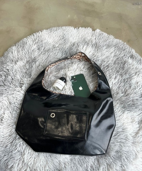 UP START（アップスタート）の「【TUNE】合皮レオパードバッグ（ショルダーバッグ・レディース・ブラウン/ブラック・FREE）」の7枚目の写真