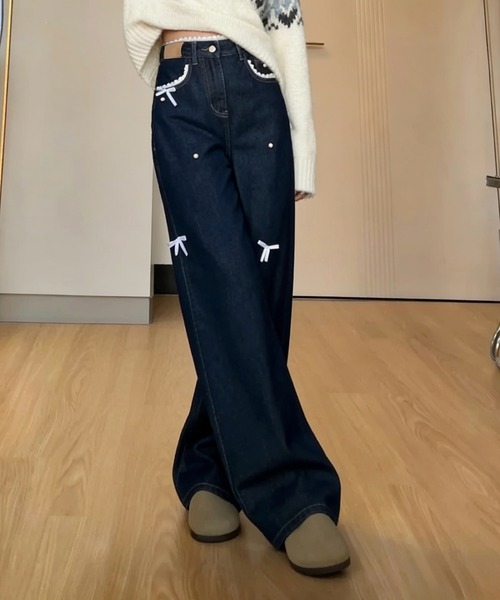 SHOUYO(ショウヨウ)の「リボンデザインが映えるルーズワイドデニムパンツ(デニムパンツ・レディース・ネイビー・M)」の4枚目の写真