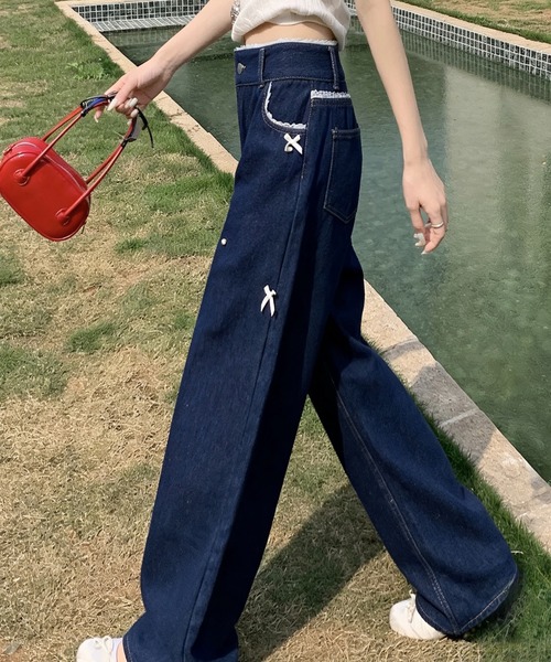 SHOUYO(ショウヨウ)の「リボンデザインが映えるルーズワイドデニムパンツ(デニムパンツ・レディース・ネイビー・M)」の7枚目の写真
