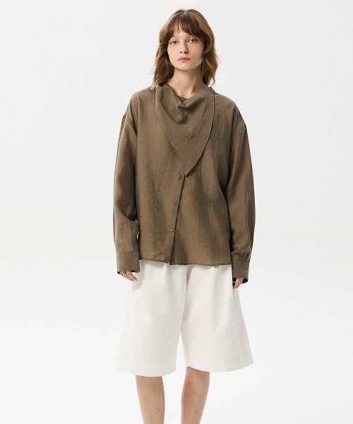 MIDNLOW(ミッドアンドロー)の「Unbalanced Scarf Shirts (Brown)(シャツ/ブラウス・レディース・その他・FREE)」の5枚目の写真