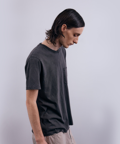 NUAKLE(ヌアクル)の「(m) ソフトダイダーポケットTシャツ_チャコールブラック(Tシャツ/カットソー・メンズ・その他・1/2)」の3枚目の写真