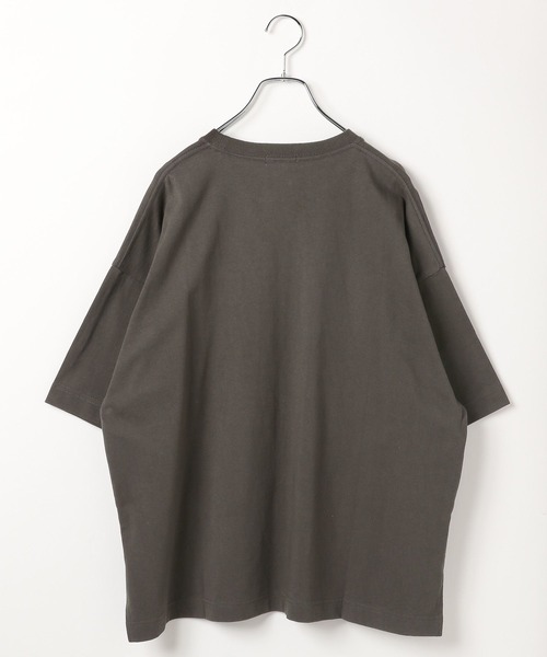 LEPSIM(レプシィム)の「ポイントワッペンプリントTSS 666472(Tシャツ/カットソー・レディース・ライトブルー/オフホワイト/チャコールグレー・FREE)」の4枚目の写真