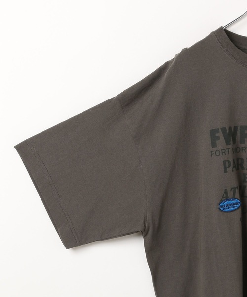 LEPSIM(レプシィム)の「ポイントワッペンプリントTSS 666472(Tシャツ/カットソー・レディース・ライトブルー/オフホワイト/チャコールグレー・FREE)」の6枚目の写真