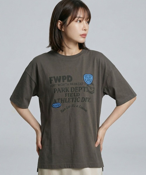 LEPSIM(レプシィム)の「ポイントワッペンプリントTSS 666472(Tシャツ/カットソー・レディース・ライトブルー/オフホワイト/チャコールグレー・FREE)」の12枚目の写真