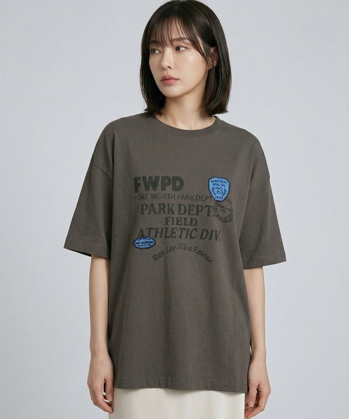 LEPSIM(レプシィム)の「ポイントワッペンプリントTSS 666472(Tシャツ/カットソー・レディース・ライトブルー/オフホワイト/チャコールグレー・FREE)」の13枚目の写真