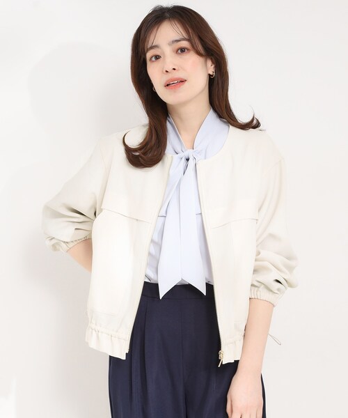 SHOO・LA・RUE（シューラルー）の「【S-LL】スタイルアップを叶える　大人のドロストブルゾン（ブルゾン・レディース・ネイビー/ダークブラウン/ライトベージュ・01/02/03/04）」の6枚目の写真