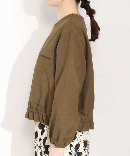 SHOO・LA・RUE（シューラルー）の「【S-LL】スタイルアップを叶える　大人のドロストブルゾン（ブルゾン・レディース・ネイビー/ダークブラウン/ライトベージュ・01/02/03/04）」の15枚目の写真