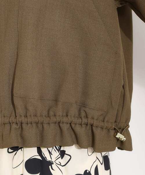 SHOO・LA・RUE（シューラルー）の「【S-LL】スタイルアップを叶える　大人のドロストブルゾン（ブルゾン・レディース・ネイビー/ダークブラウン/ライトベージュ・01/02/03/04）」の20枚目の写真