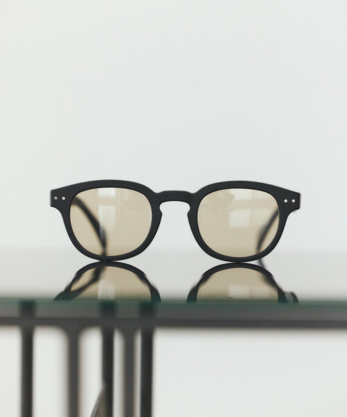 IZIPIZI(イジピジ)の「IZIPIZI/イジピジ SUN LIGHT COLOR #C ファッション用グラス(サングラス・メンズ・チャコールグレー/ブラウン/ブラウン系その他/ブラック・ONE SIZE)」の7枚目の写真