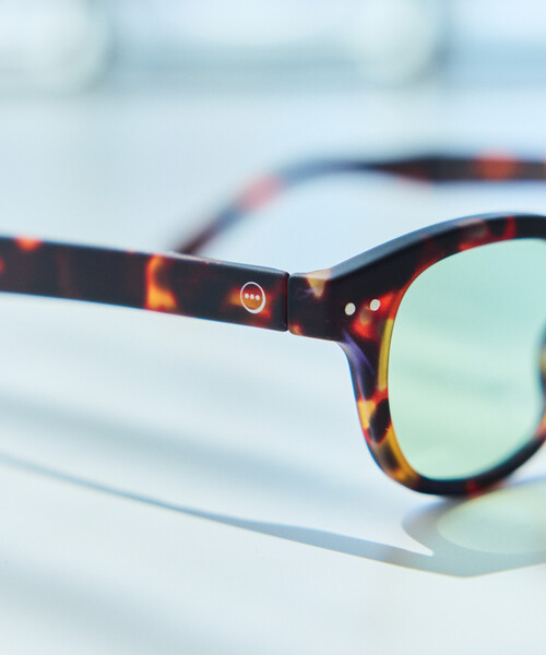 IZIPIZI(イジピジ)の「IZIPIZI/イジピジ SUN LIGHT COLOR #C ファッション用グラス(サングラス・メンズ・チャコールグレー/ブラウン/ブラウン系その他/ブラック・ONE SIZE)」の12枚目の写真