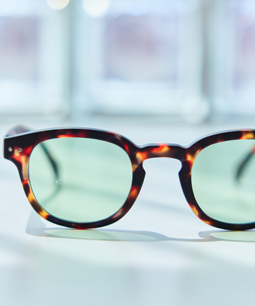 IZIPIZI(イジピジ)の「IZIPIZI/イジピジ SUN LIGHT COLOR #C ファッション用グラス(サングラス・メンズ・チャコールグレー/ブラウン/ブラウン系その他/ブラック・ONE SIZE)」の18枚目の写真