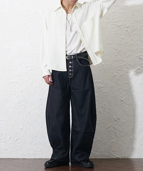 MinoriTY(マイノリティ)の「【MinoriTY】ボタンフライカーブシルエットデニム メンズ カーブデニムパンツ ジーンズ ジーパン ワイドパンツ 春服(デニムパンツ・メンズ・ブラック・XL/L/M)」の4枚目の写真