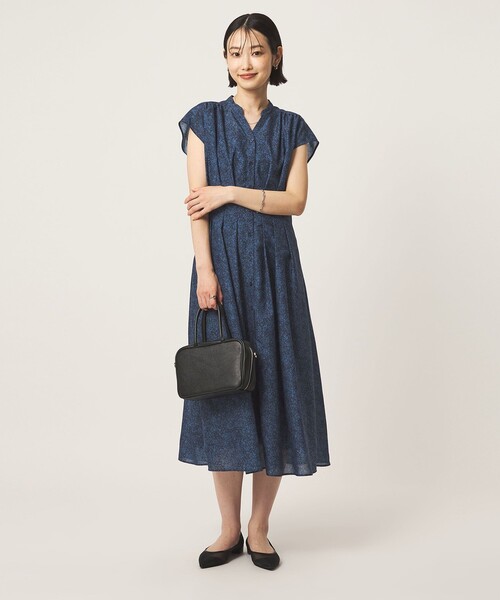 green label relaxing（グリーンレーベルリラクシング）の「シアー タック フレア フレンチスリーブ ワンピース（ワンピース・レディース・ダークブラウン/その他2/その他1/ネイビー・36/38）」の16枚目の写真