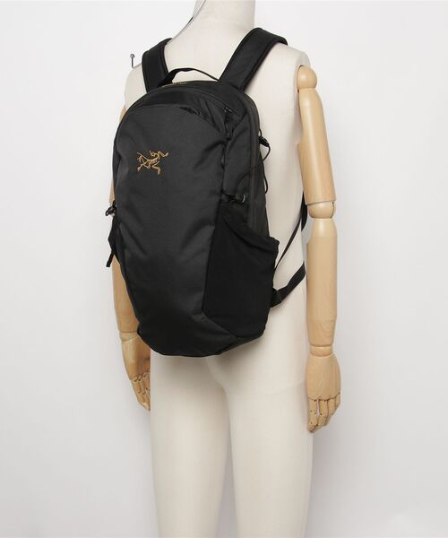 ARC'TERYX（アークテリクス）の「【ARC'TERYX】 アークテリクス Mantis 16L Backpack バックパック 16リットル / X000006136（バックパック/リュック・レディース・ブラック・ONESIZE）」の5枚目の写真