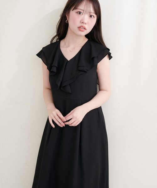 natural couture(ナチュラルクチュール)の「〈Erikoコラボ〉フリルカラーノースリワンピース(ワンピース・レディース・ミント/ベージュ/ブラック/アイボリー・SMALL/MEDIUM)」の5枚目の写真