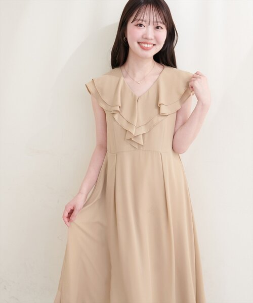 natural couture(ナチュラルクチュール)の「〈Erikoコラボ〉フリルカラーノースリワンピース(ワンピース・レディース・ミント/ベージュ/ブラック/アイボリー・SMALL/MEDIUM)」の19枚目の写真