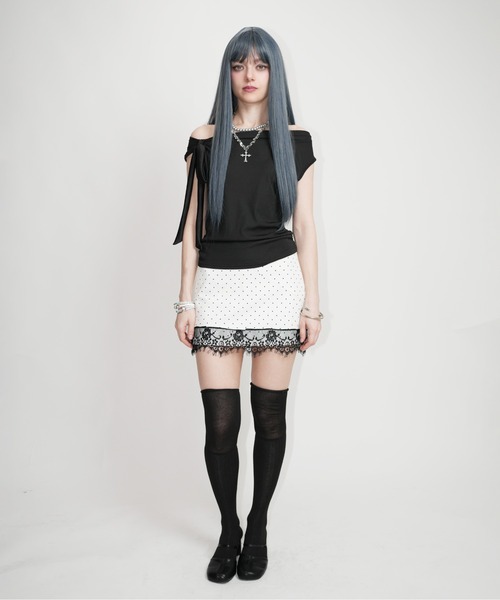 IMARI(イマリ)の「【 IMARI / イマリ 】 チョーカー付き ボートネック トップス(Tシャツ/カットソー・レディース・ホワイト/グレー/ブラック・FREE)」の21枚目の写真