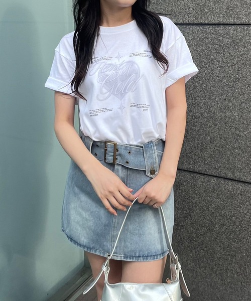 etta(エタ)の「メタリックシルバーデザイン半袖Tシャツ(Tシャツ/カットソー・レディース・ホワイト・MEDIUM)」の1枚目の写真