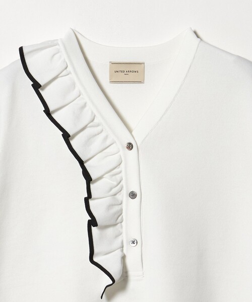 UNITED ARROWS(ユナイテッドアローズ)の「ミニマル フリル ショートスリーブ ニット(ニット/セーター・レディース・オフホワイト/ネイビー/ダークグレー・FREE)」の17枚目の写真
