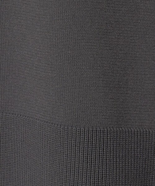 UNITED ARROWS(ユナイテッドアローズ)の「ミニマル フリル ショートスリーブ ニット(ニット/セーター・レディース・オフホワイト/ネイビー/ダークグレー・FREE)」の13枚目の写真