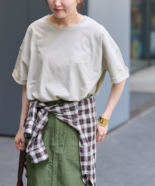 JOURNAL STANDARD relume（ジャーナルスタンダード　レリューム）の「《追加2 / 新色》刺繍ロゴハーフスリーブT（Tシャツ/カットソー・レディース・ブラウン/グレー/ブラック系その他/ホワイト・FREE）」の15枚目の写真