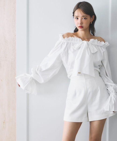 polaura(ポローラ)の「クラシックハイウエストショートパンツ(その他パンツ・レディース・キャメル/オフホワイト/ブラック・S/M)」の2枚目の写真