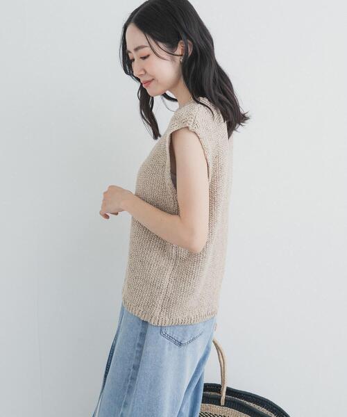 URBAN RESEARCH DOORS(アーバンリサーチドアーズ)の「ブークレノースリーブニット(ニット/セーター・レディース・ベージュ/グレー系その他・FREE)」の6枚目の写真