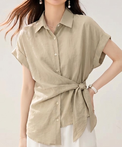 LUCPY(ラクピー)の「ウエストリボンフレンチスリーブシャツ(シャツ/ブラウス・レディース・カーキ/ネイビー・SMALL/LARGE/MEDIUM/X-LARGE)」の4枚目の写真