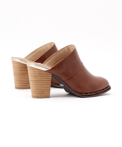 LE TALON(ルタロン)の「GRISE 8CMスタッズサボミュール◆(サンダル・レディース・ブラック/アイボリー/キャメル・36/37/35/37.5)」の6枚目の写真