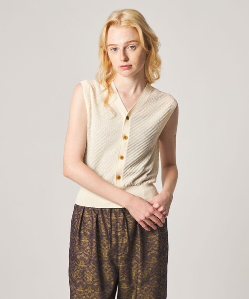 Steven Alan(スティーブンアラン)の「<Steven Alan>スクエア ジャガード ベスト(ニット/セーター・レディース・レッド/ブラック/ベージュ/オフホワイト・FREE)」の2枚目の写真